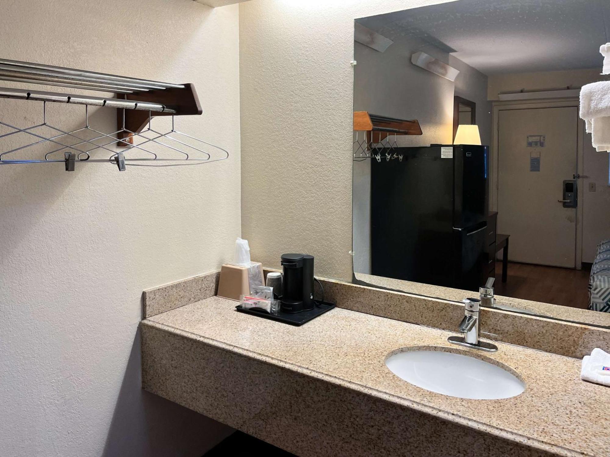 Studio 6 Suites Shreveport, La Industrial Loop Bagian luar foto