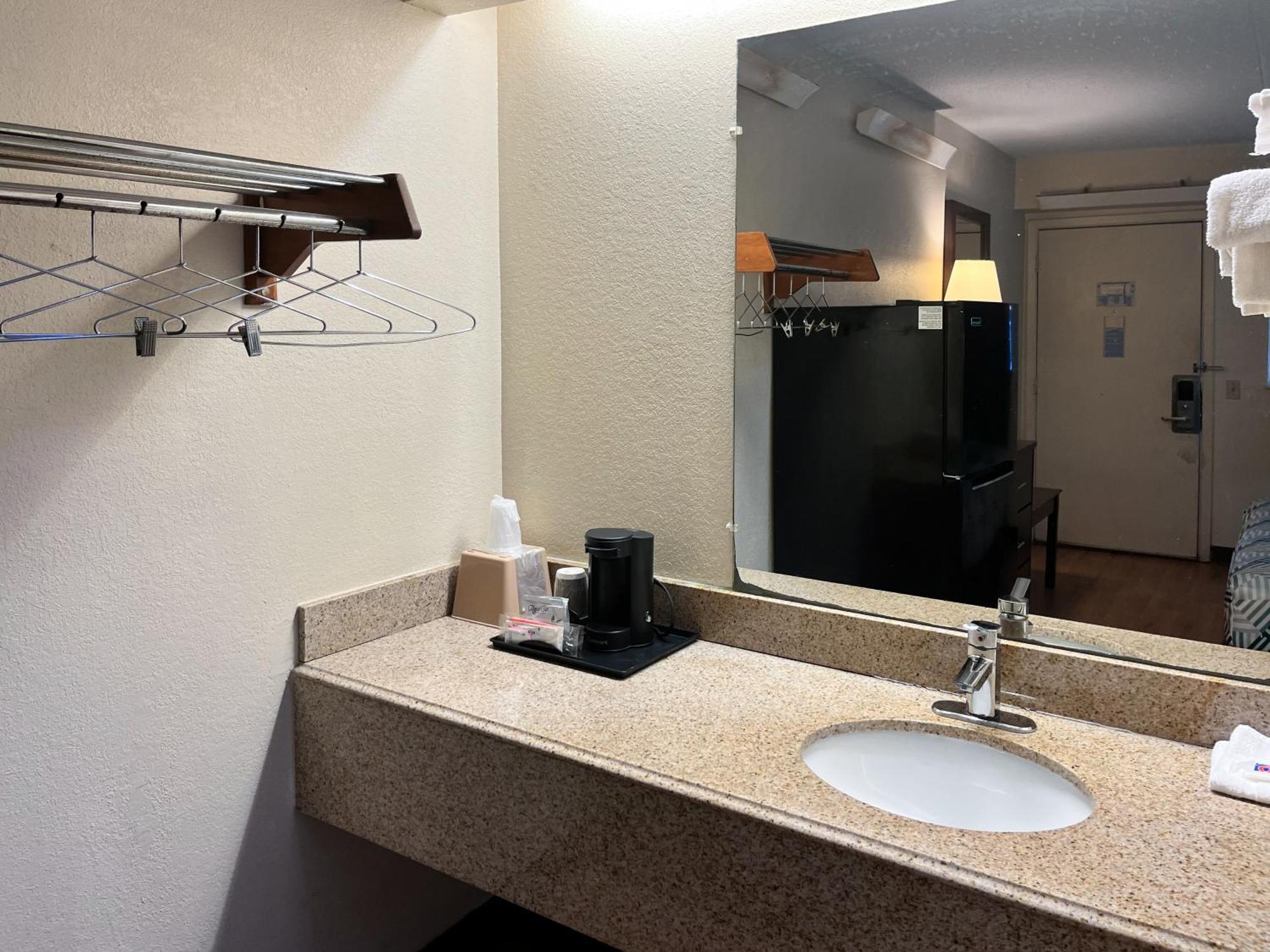 Studio 6 Suites Shreveport, La Industrial Loop Bagian luar foto